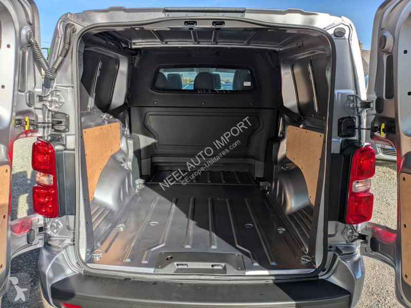 Véhicule utilitaire Peugeot REMORQUE CARGO VAN