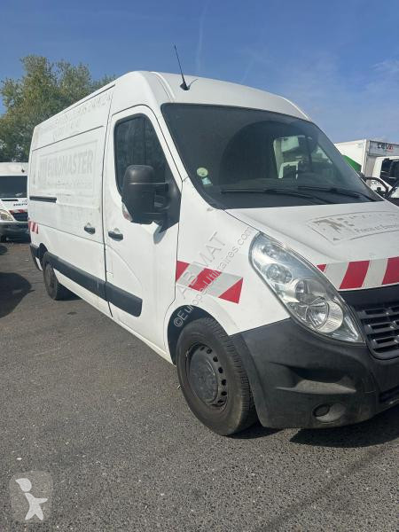 Véhicule utilitaire Renault 2.3 BLUE DCI