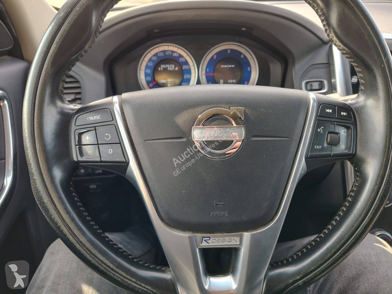 Коммерческий автомобиль Volvo D5 2.4L