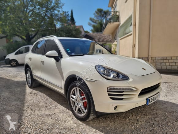 Коммерческий автомобиль Porsche CAYENNE