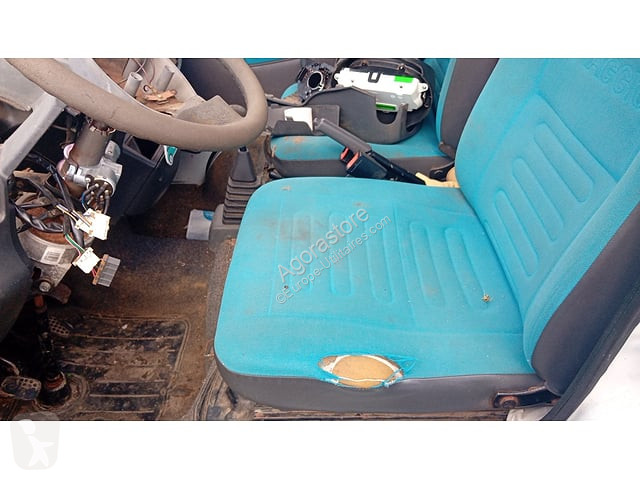Коммерческий автомобиль Piaggio PORTER