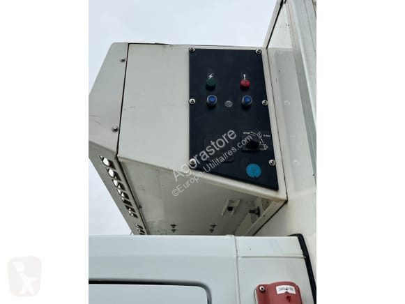 Коммерческий автомобиль Renault MASTER