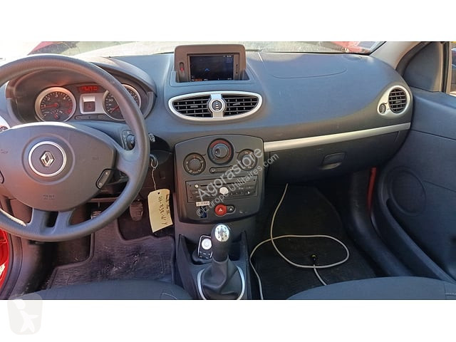 Коммерческий автомобиль Renault CLIO
