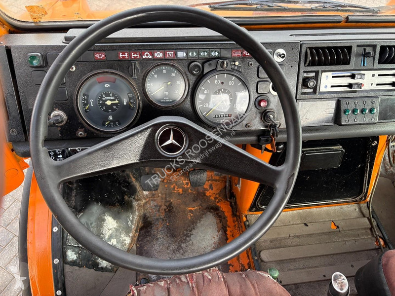 Samochód dostawczy Unimog + 4X4 + BJ 1977 +...