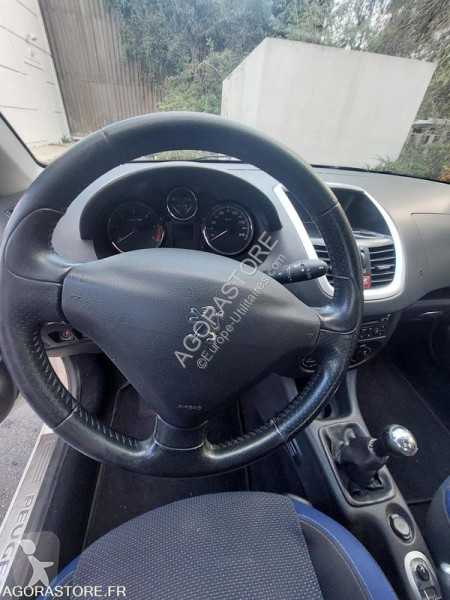 Samochód dostawczy Peugeot 206