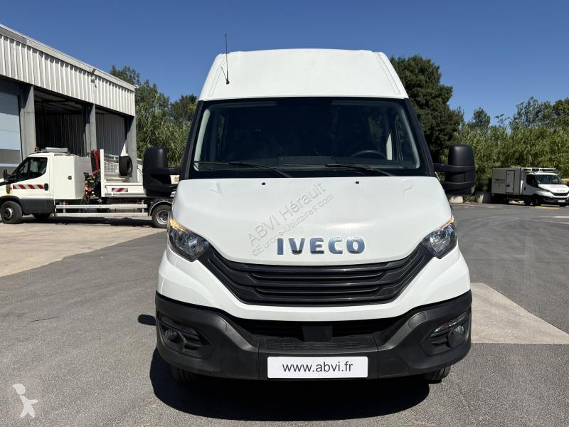 Nyttofordon Iveco 35C18V12