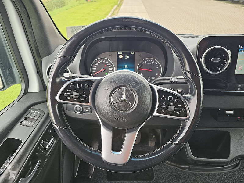 Autoutilitară Mercedes 317 L2H2 LED 3.5t-Trekh