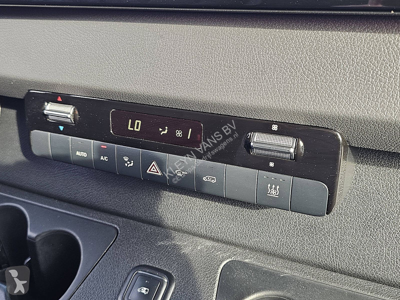 Autoutilitară Mercedes 319 L2H2 V6 3,5trekhaak