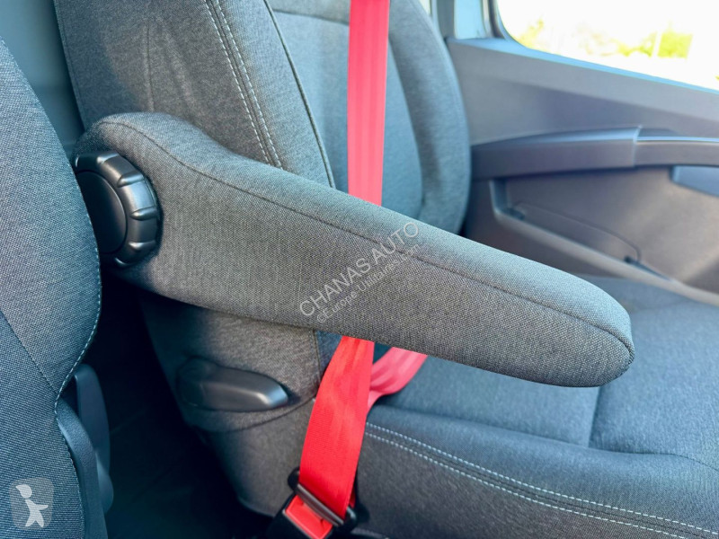 Furgoneta Renault L1H1 3T DCI 150 AUTO RED 3PL...