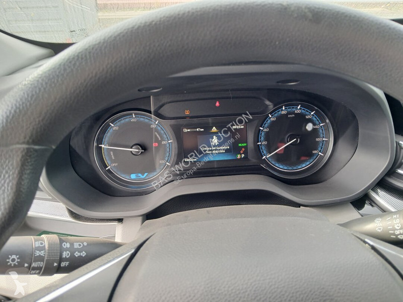 Autoutilitară Maxus e 9