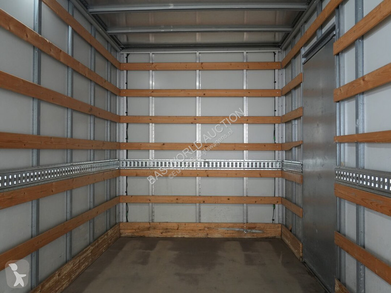 Furgoneta Renault 145PK