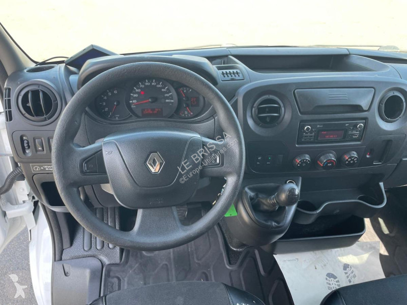 عربة نفعية Renault