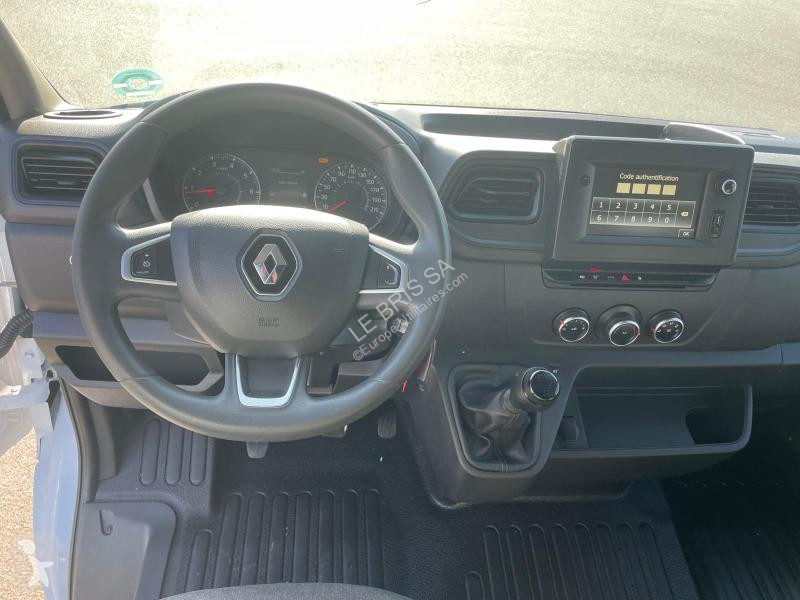 عربة نفعية Renault