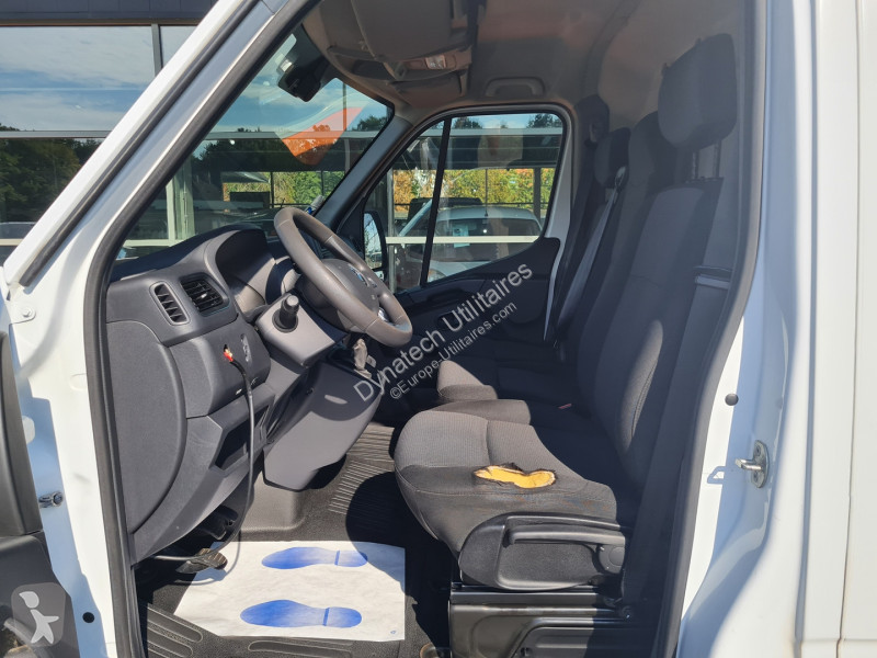 Véhicule utilitaire Renault MASTER III FG F3500...