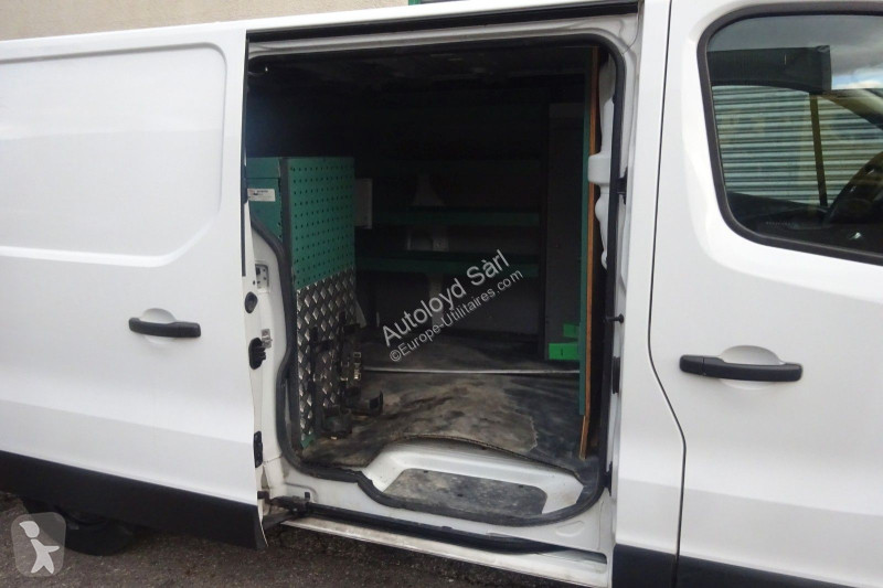 Véhicule utilitaire Renault TRAFIC 2,0 DCI 120