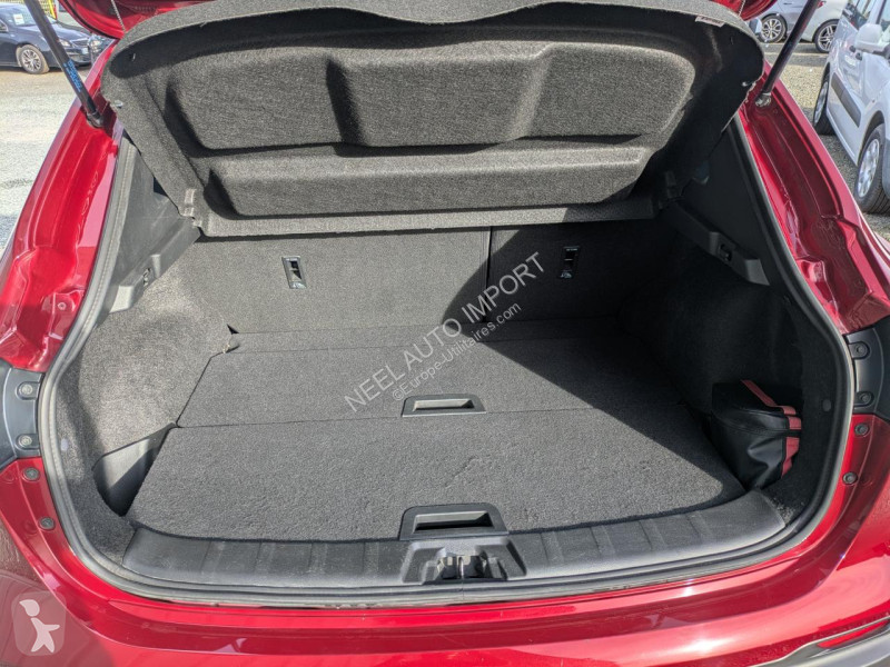Лекотоварен автомобил Nissan