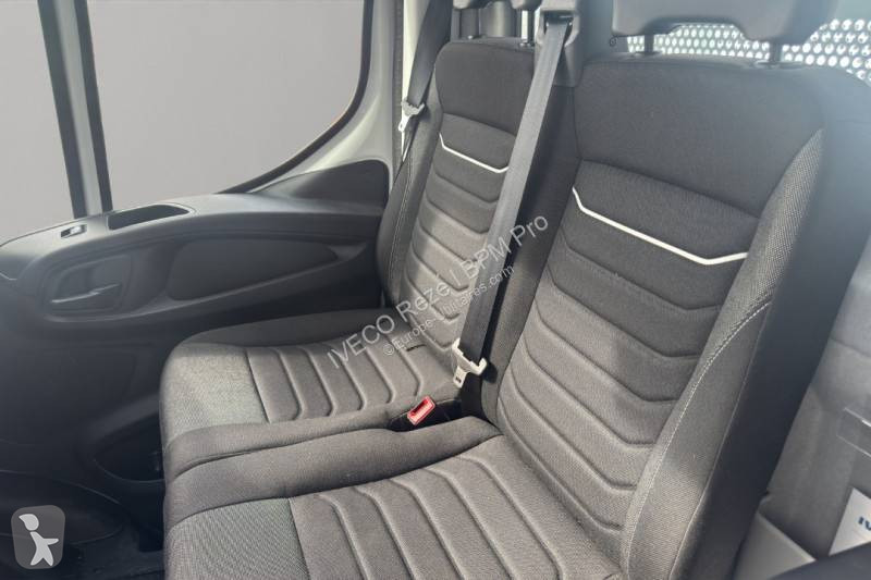 Iveco 35C16 van