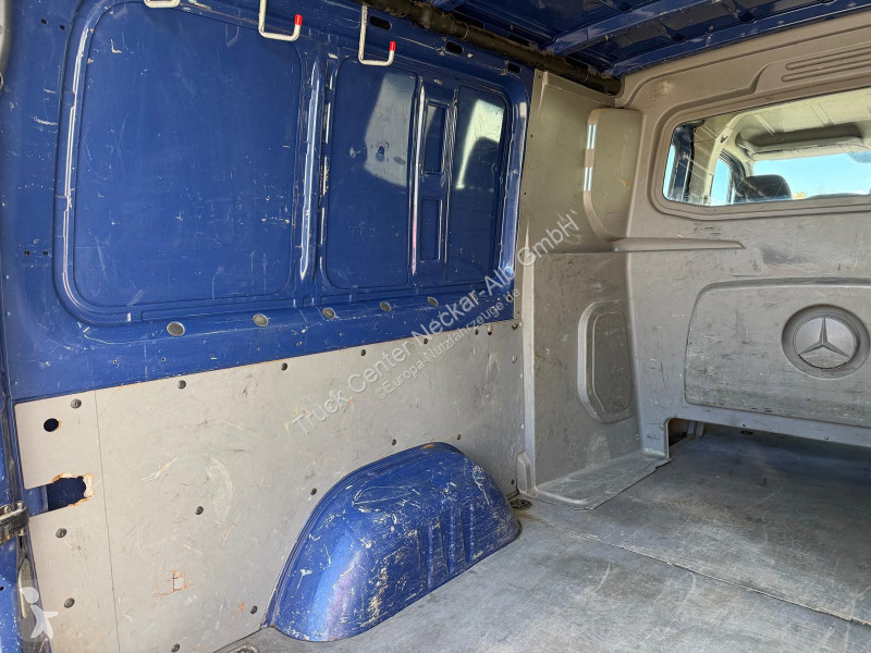 Véhicule utilitaire Mercedes 313 CDI 6 Sitze...