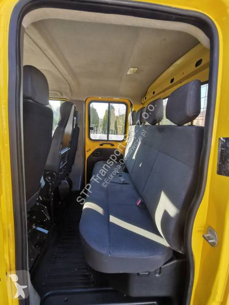 Véhicule utilitaire Renault 2.3 DCI 125