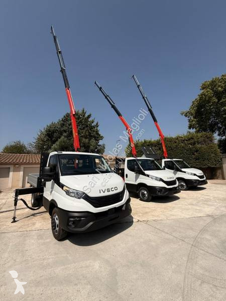 Véhicule utilitaire Iveco 35C16