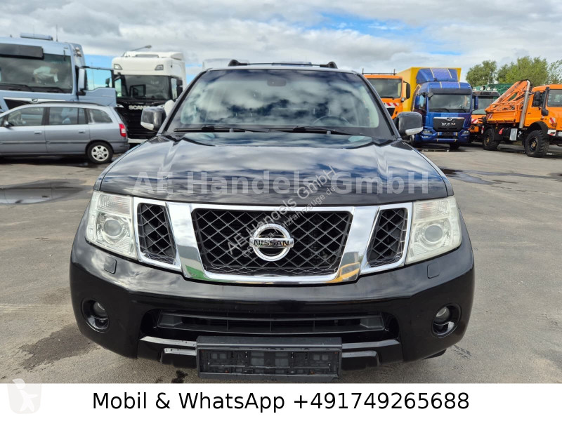 Véhicule utilitaire Nissan 2.5 dCi 4x4...