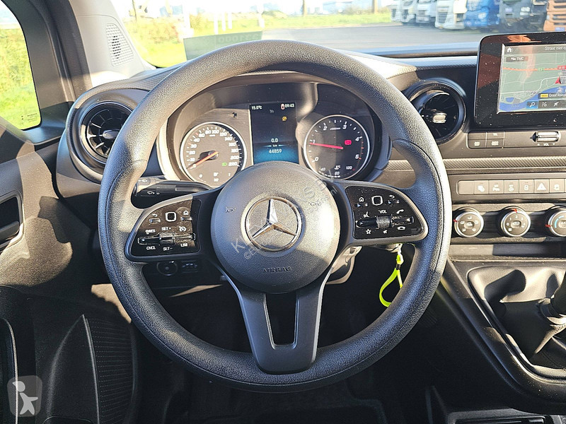 Véhicule utilitaire Mercedes 108 CDI LONG Mbux...