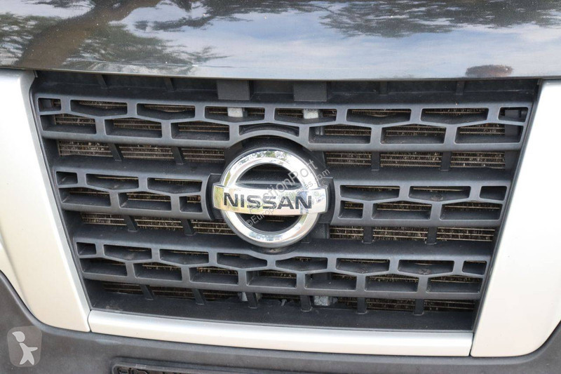 Véhicule utilitaire Nissan