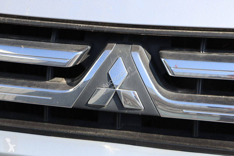 Véhicule utilitaire Mitsubishi