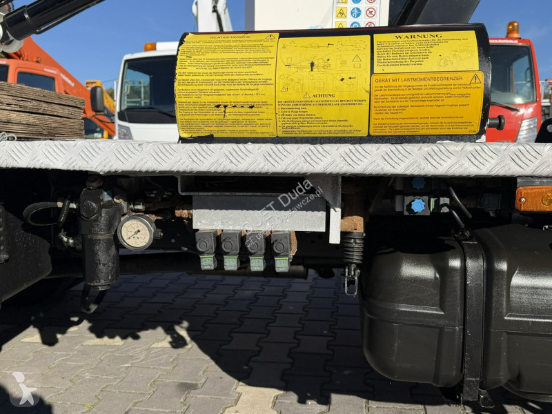 Véhicule utilitaire Nissan