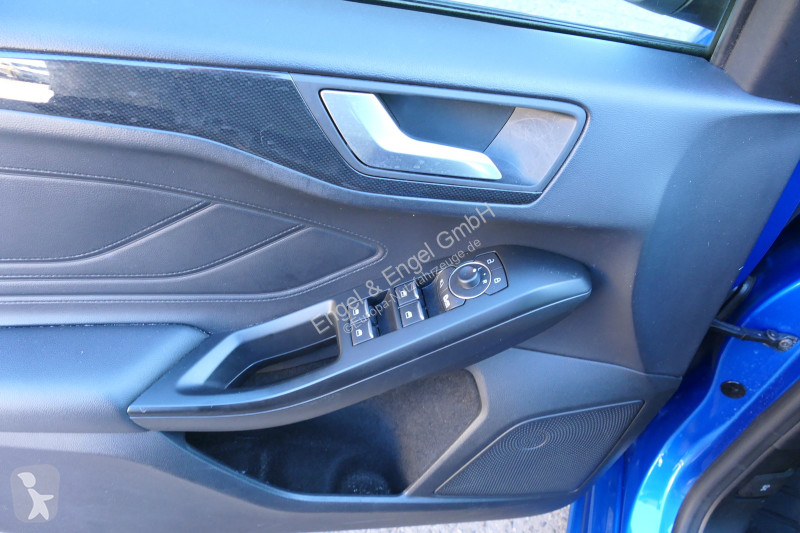 Véhicule utilitaire Ford Focus Turnier ST-Line...