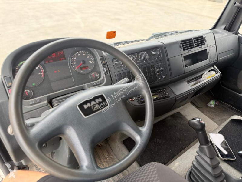 MAN TLG10.180 van
