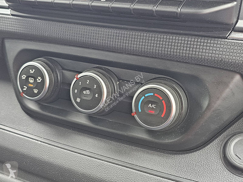 Véhicule utilitaire Renault 2.0 DCI BDCI 130 L1H1