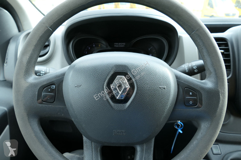 Véhicule utilitaire Renault Trafic 1,6 dCi L1H1...