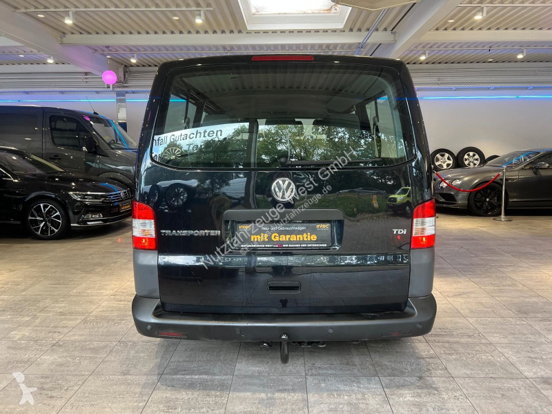 Véhicule utilitaire Volkswagen T5...