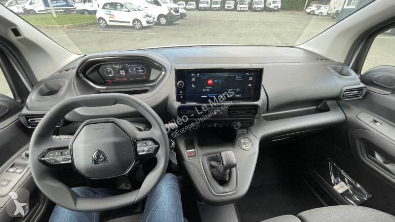 Véhicule utilitaire Peugeot