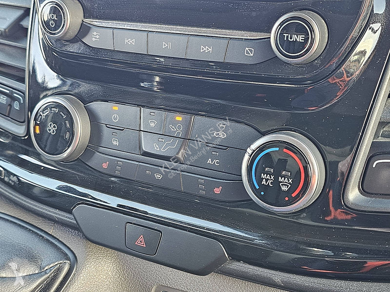 Véhicule utilitaire Ford 2.0 L2H1 TRAIL EDITION!
