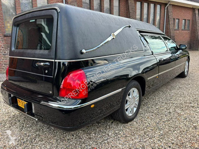 Véhicule utilitaire Lincoln towncar funeralcar ASX