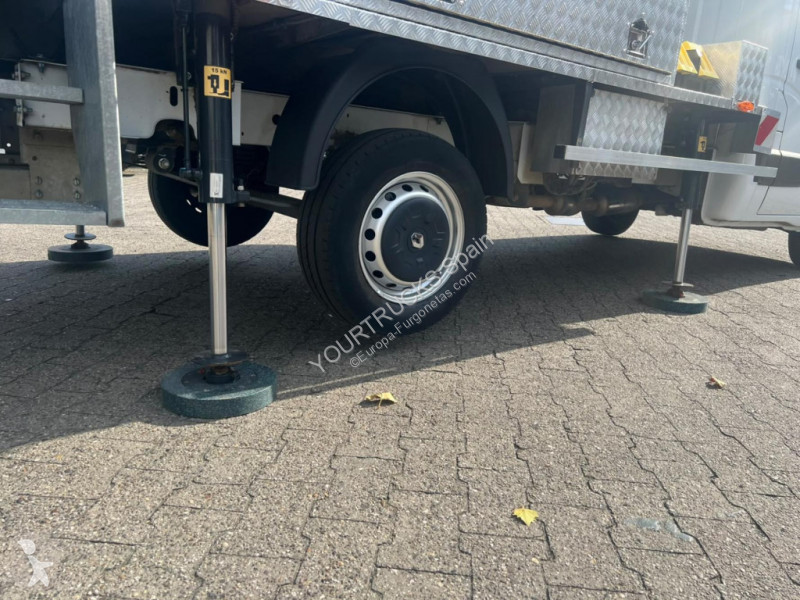 Véhicule utilitaire Renault Bühne KLUBB 11m 2...