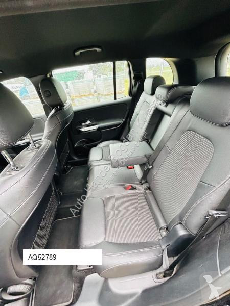 Véhicule utilitaire Mercedes GLB 200