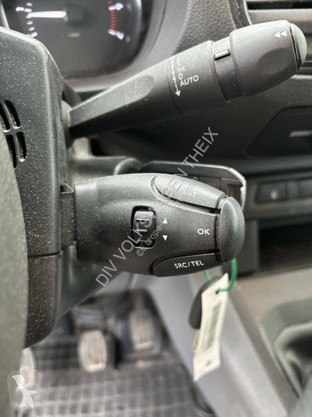 Véhicule utilitaire Citroën JUMPY FGN M BLUEHDI...