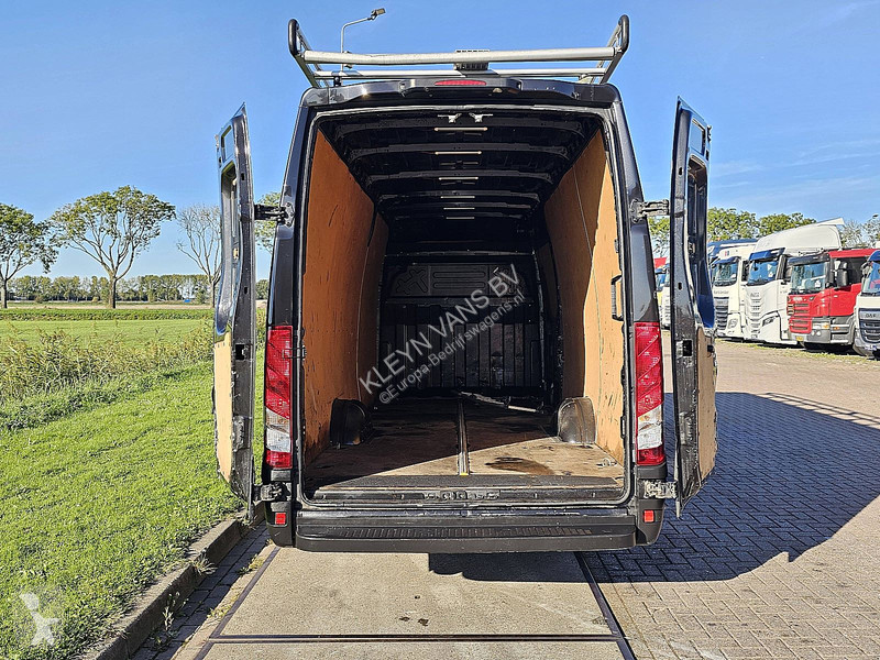 Véhicule utilitaire Iveco 35S14 L4H2 Maxi...