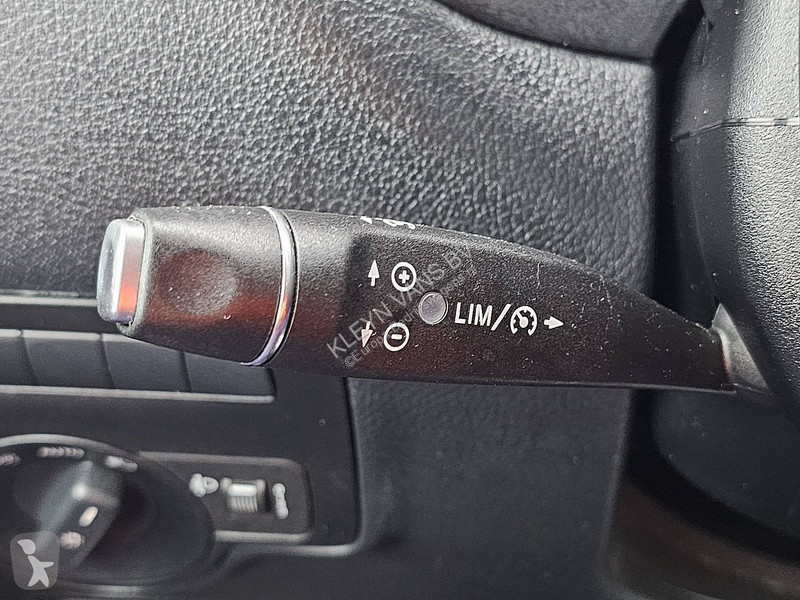Véhicule utilitaire Mercedes 114 L2 Dubbele...