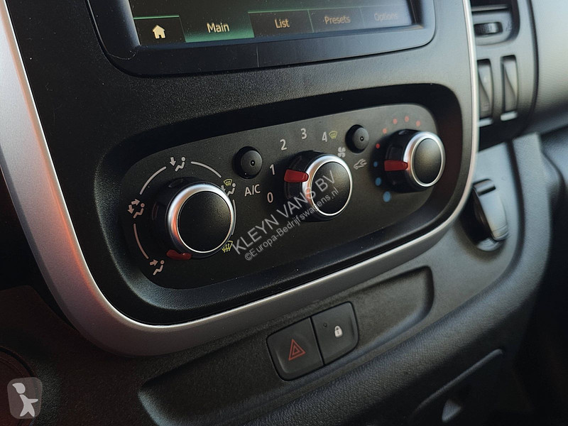 Véhicule utilitaire Renault 2.0 DCI L2...