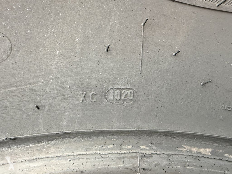 Véhicule utilitaire Trelleborg 710/70R38 TM800...