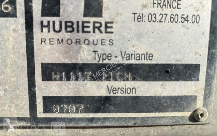 Véhicule utilitaire Hubière remorque citerne