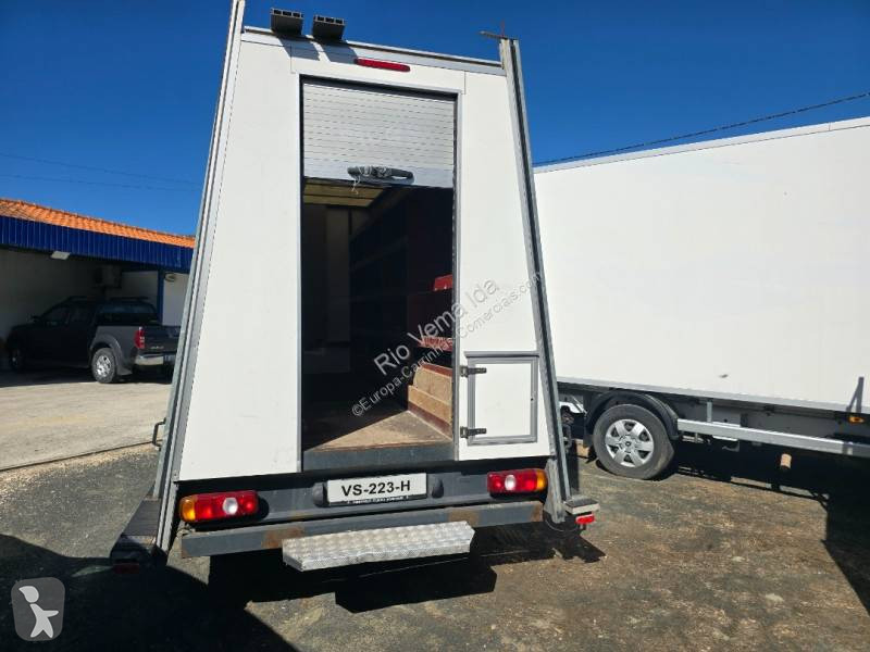 Véhicule utilitaire Mitsubishi Fuso 3C13