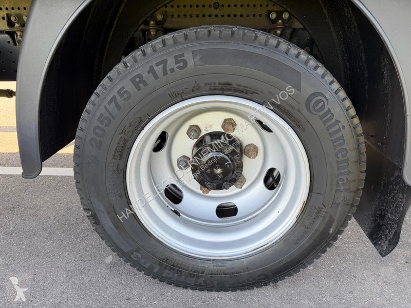 Mitsubishi FUSO FUSO truck
