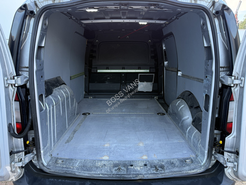Véhicule utilitaire Volkswagen Maxi 2.0 TDI 102PK