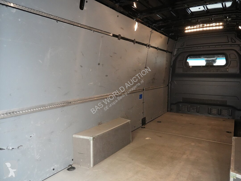 Véhicule utilitaire Mercedes 317 CDI