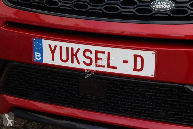 Véhicule utilitaire Land Rover D180 Sport